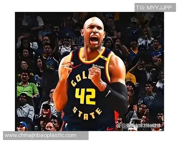 第三巨头！湖人大将轰22+12+4制霸内线 已成东里好帮手